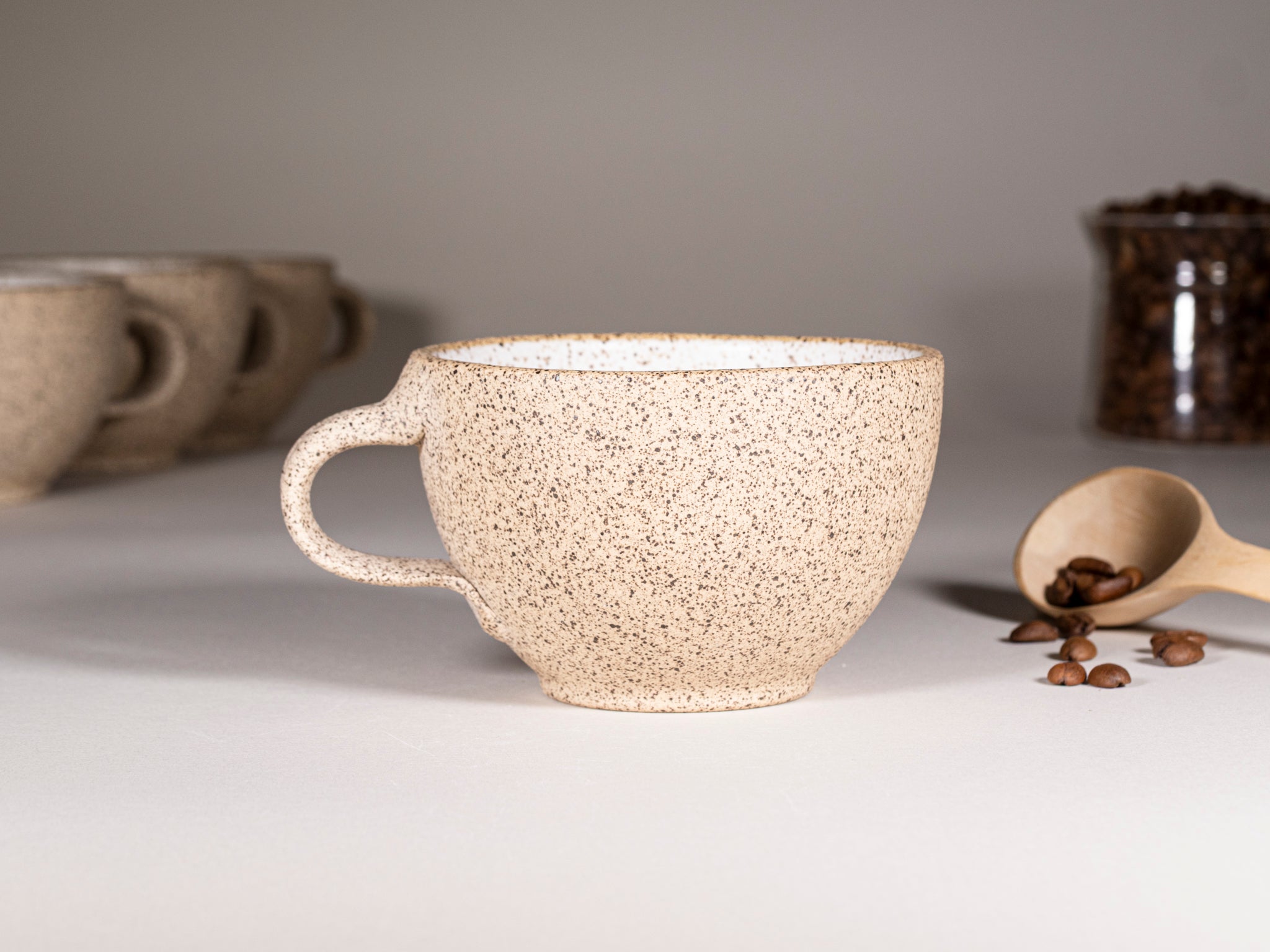 Spinware Latte Cup — Speckled & White Stoneware (10–12 oz)