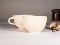 Spinware Latte Cup — Sandy & White Stoneware (10–12 oz)
