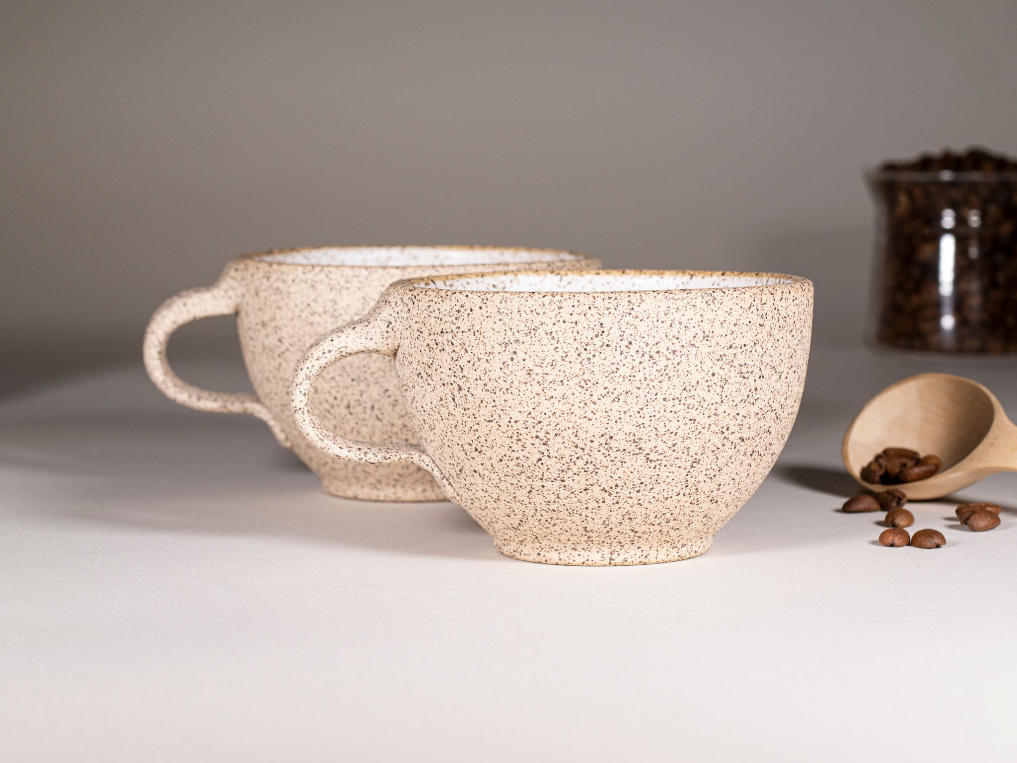 Spinware Latte Cup — Speckled & White Stoneware (10–12 oz)