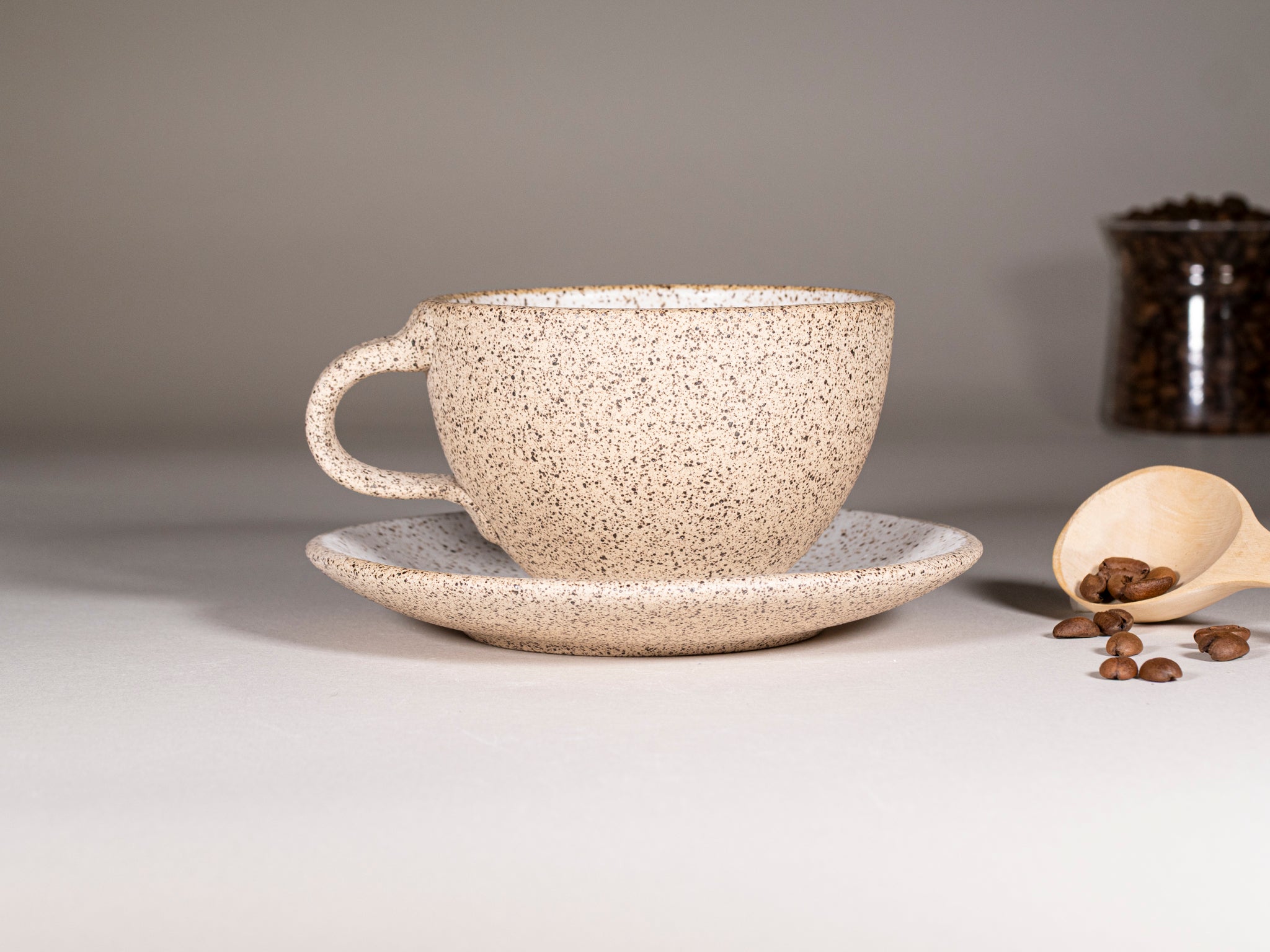 Spinware Latte Cup — Speckled & White Stoneware (10–12 oz)