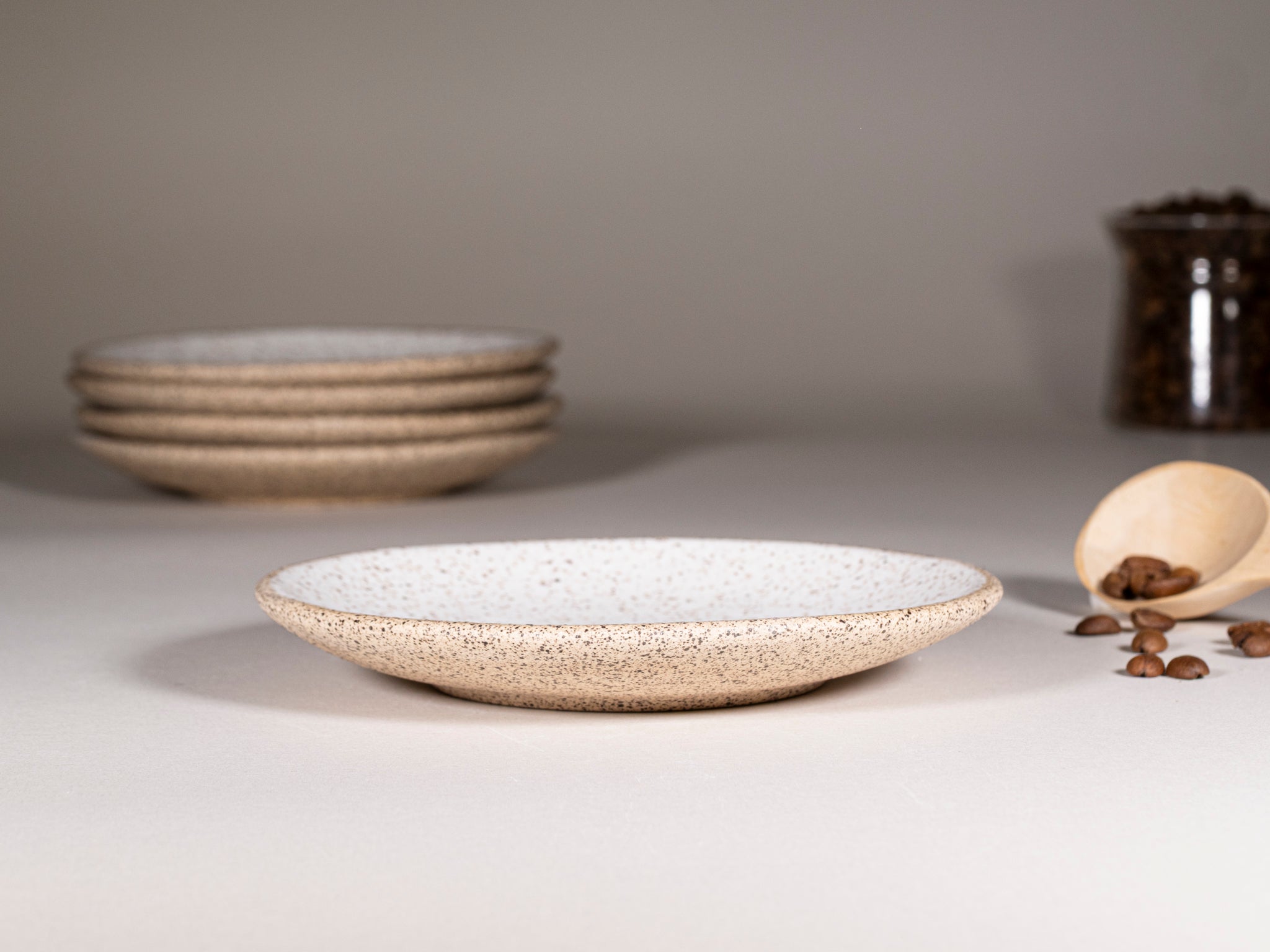 Spinware Latte Cup — Speckled & White Stoneware (10–12 oz)