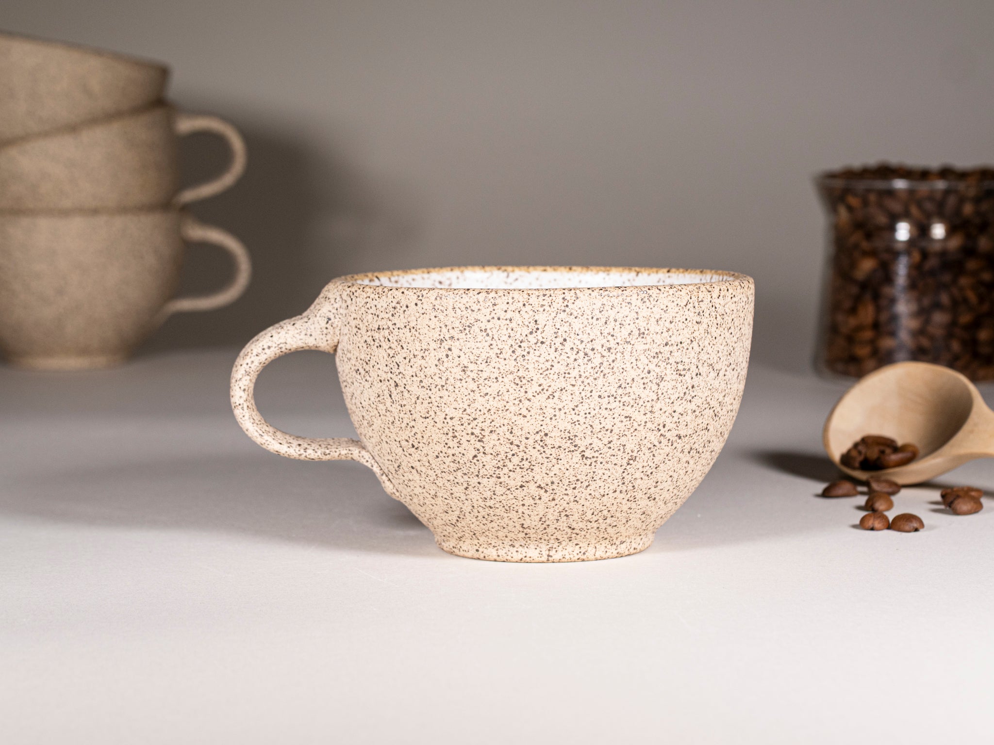 Spinware Latte Cup — Speckled & White Stoneware (10–12 oz)
