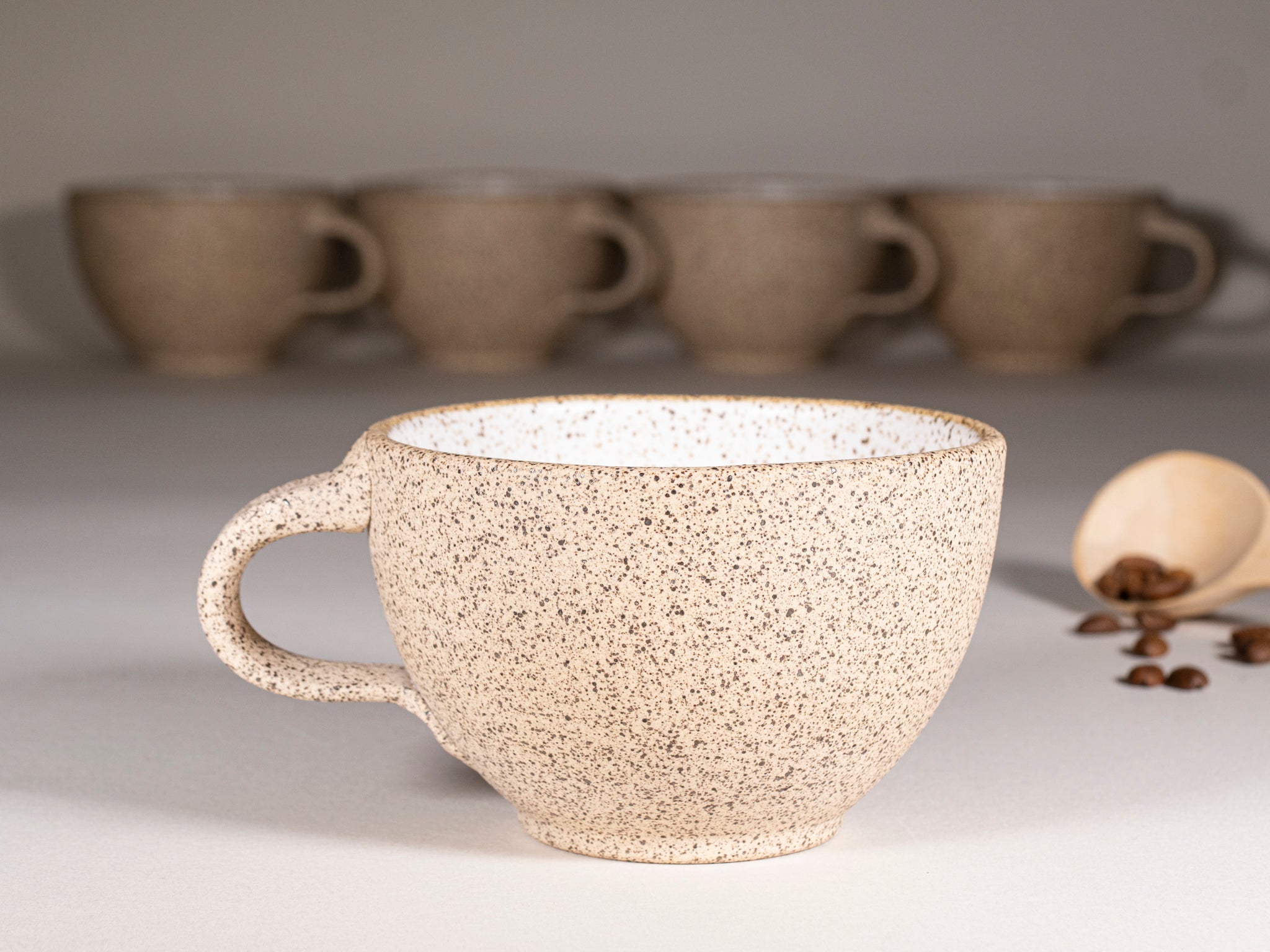 Spinware Latte Cup — Speckled & White Stoneware (10–12 oz)