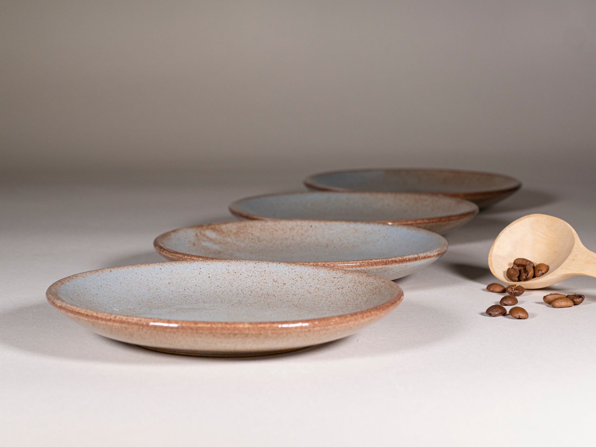 Spinware Latte Cup — Brown-Blue & White Stoneware (10–12 oz)