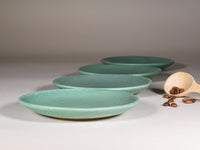 Spinware Latte Cup — Green & White Stoneware (10–12 oz)