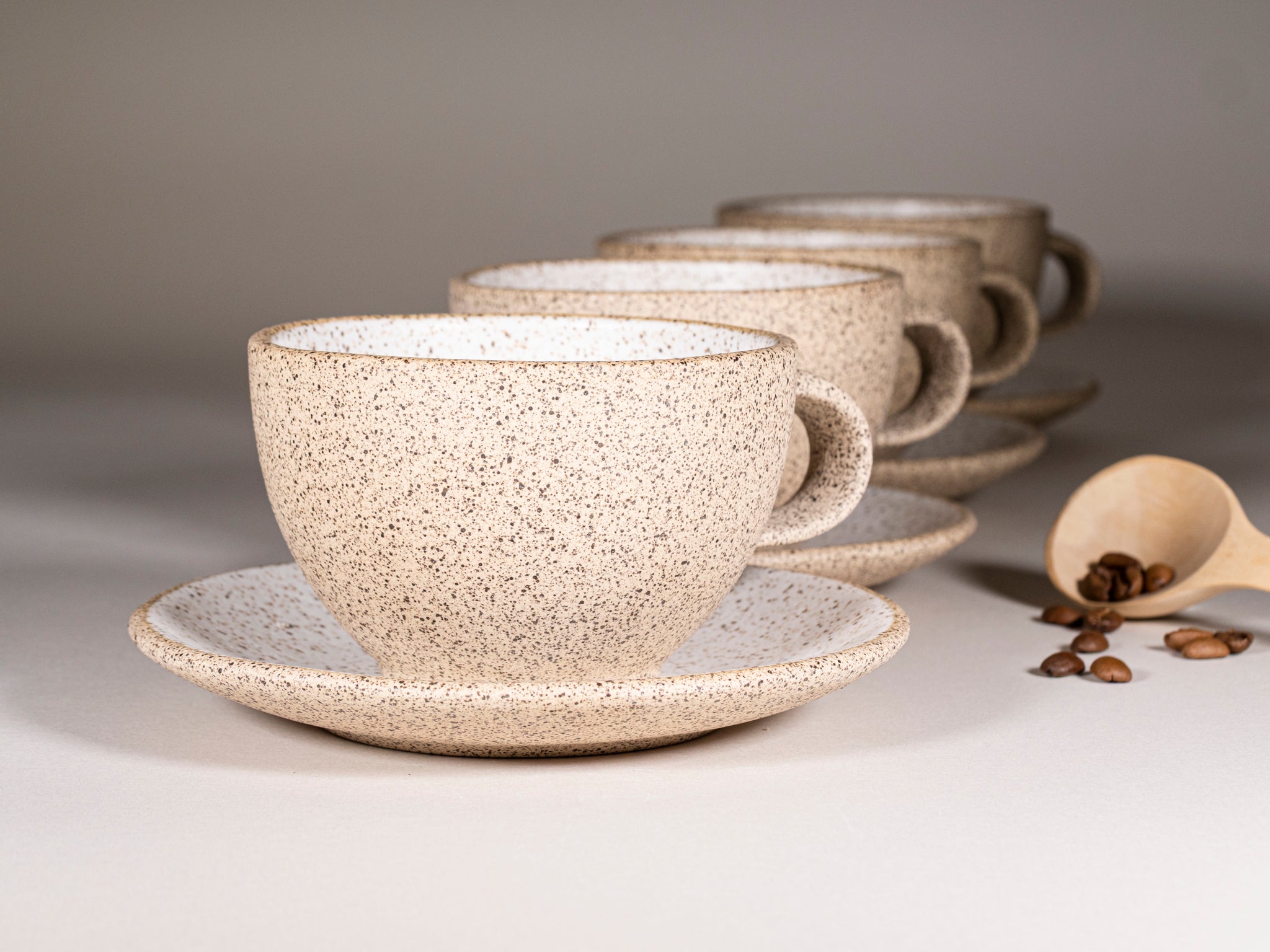 Spinware Latte Cup — Speckled & White Stoneware (10–12 oz)