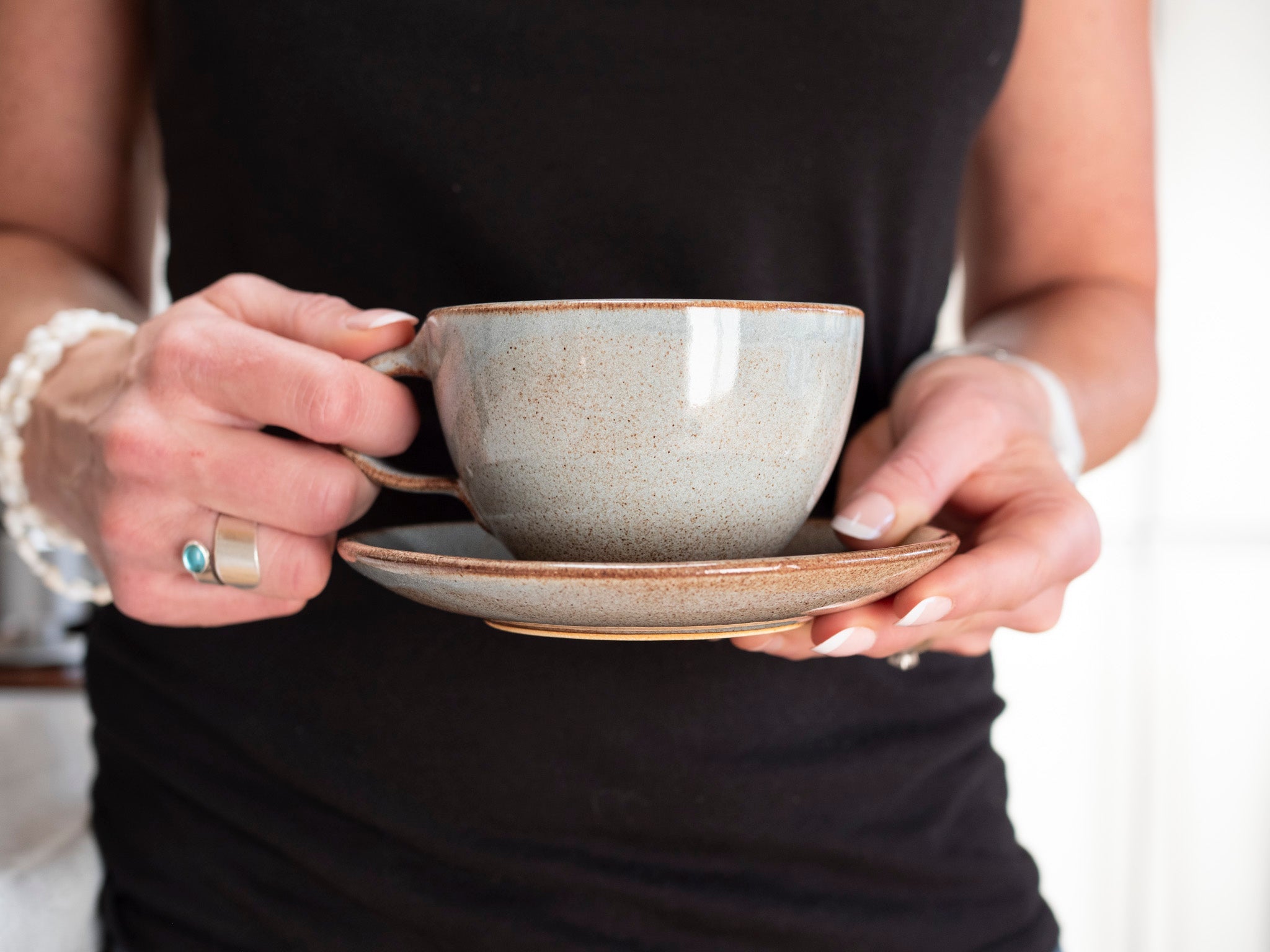 Spinware Latte Cup — Brown-Blue & White Stoneware (10–12 oz)